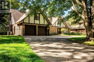 Building Photo - 30 Birkbank Dr