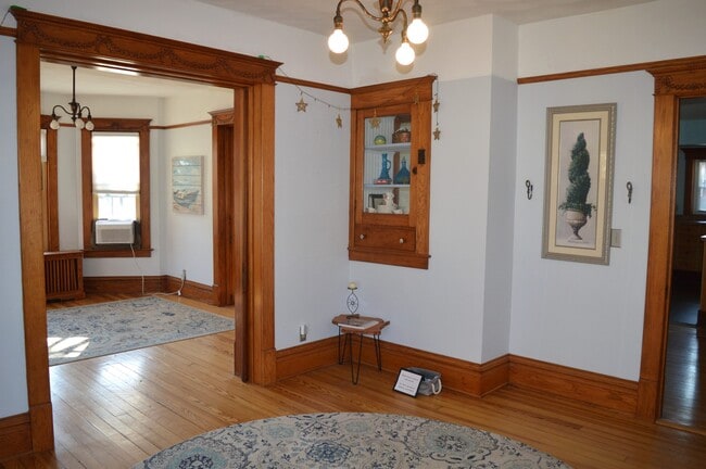 Building Photo - 1301 2nd St