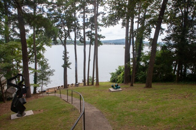 Primary Photo - 448 Lake Hamilton Dr
