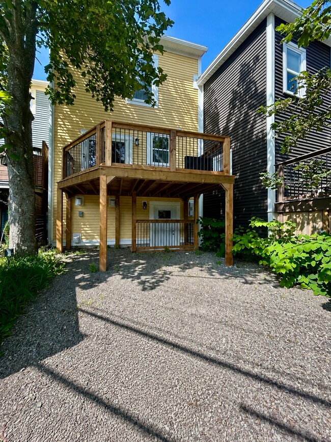 Building Photo - 131 Pennywell Rd