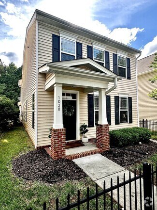 Building Photo - 1028 Ileagnes Rd