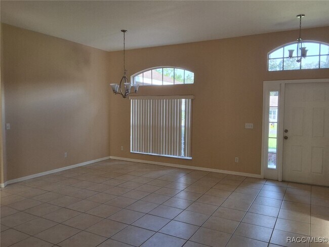 Foto del edificio - 1474 W Pringle Pl