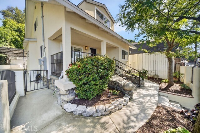 Foto del edificio - 5929 Weaver Ln
