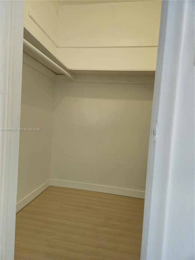 Foto del edificio - 514 SW 2nd Ave