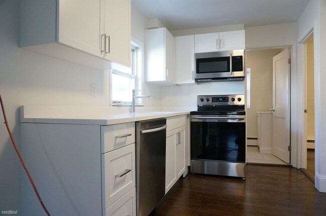 Foto del edificio - 649 E 7th St