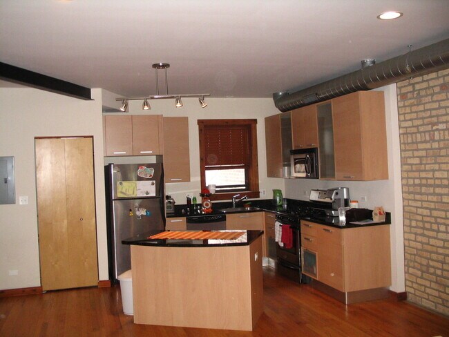 Foto del edificio - 7022 N Paulina St