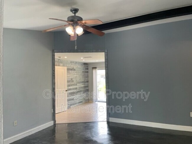 Building Photo - 1193 Deer Hollow Blvd