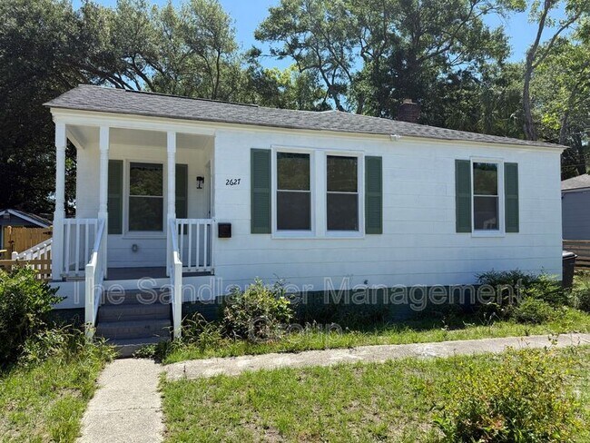 Foto del edificio - 2627 Madden Dr