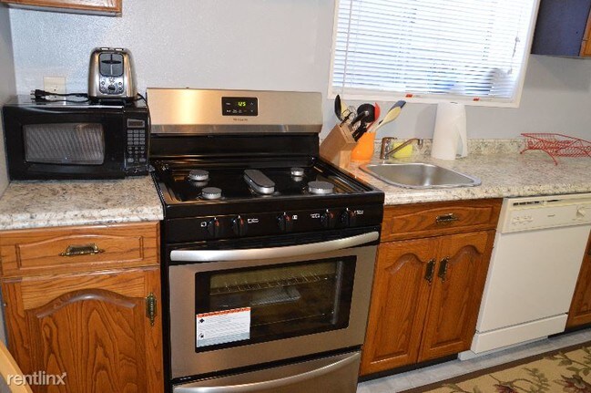 Building Photo - 2 br, 1 bath Apartment - 5078 Applewood