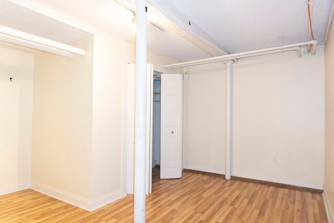 Building Photo - 1706 Commonwealth Ave