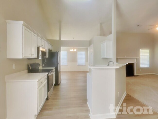 Foto del edificio - 1469 Buckingham Pl