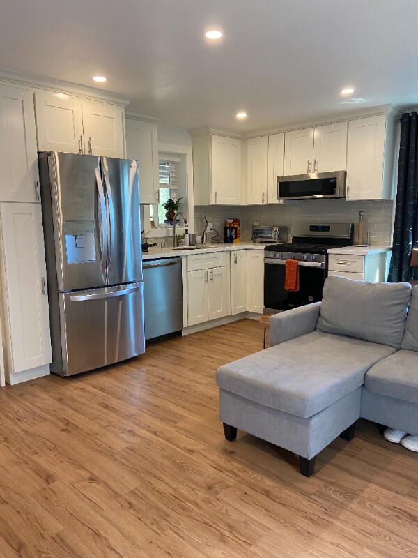 1875 Randall Rd Unit Inlaw, San Mateo, CA 94402 Room for Rent in San