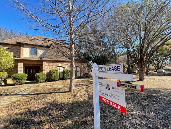 Foto del edificio - 3622 Green Hollow Dr