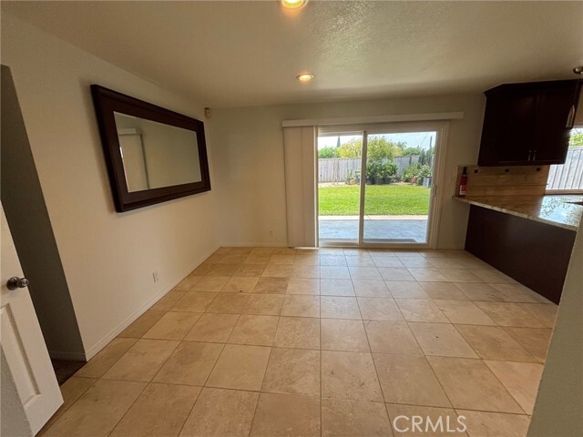 Foto del edificio - 24252 McCoy Rd