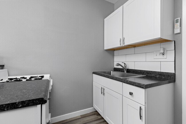 Foto del edificio - 1219-1219 12th St