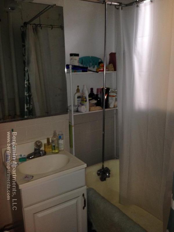 Building Photo - 26 Hemenway St