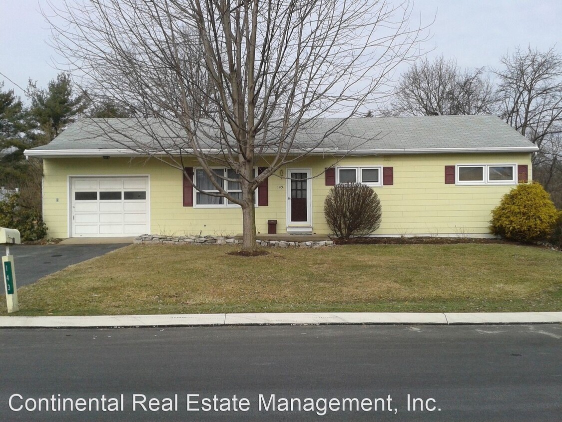 Building Photo - 3 br, 1 bath House - 143 East Aaron Drive