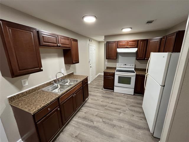 Foto del edificio - 9724 Faircloud Dr