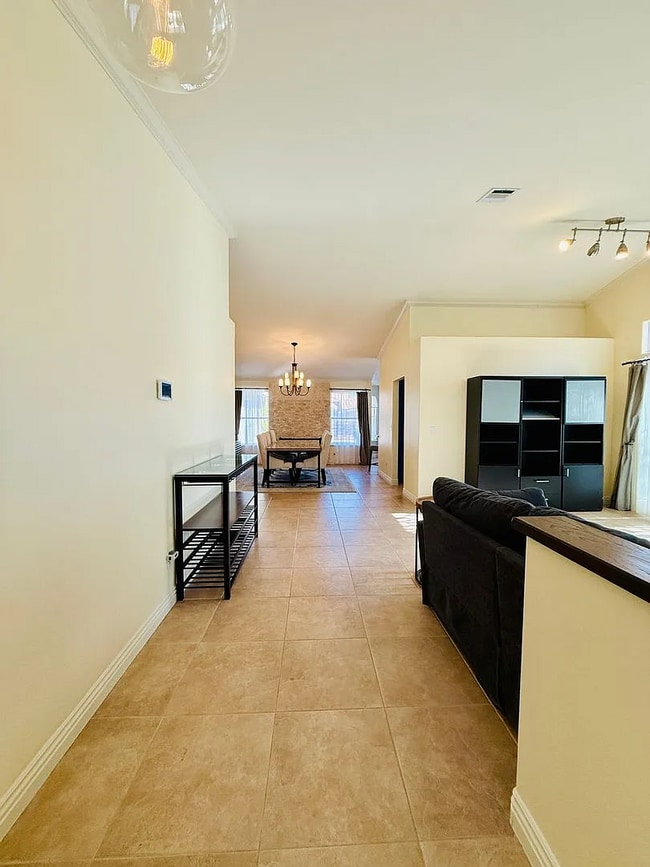 Building Photo - 8512 Arch Bay Ln