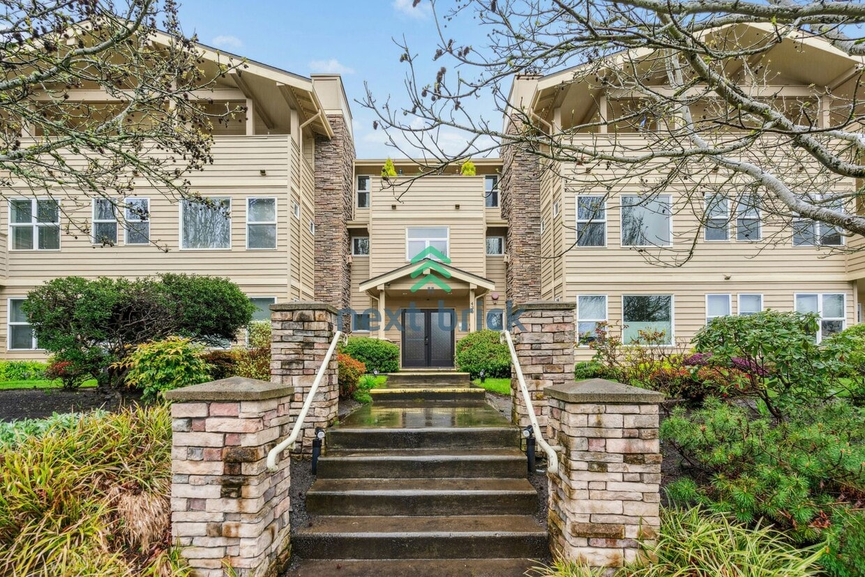 Primary Photo - Beautiful 2 bedrooms and 2 bathrooms Condo...