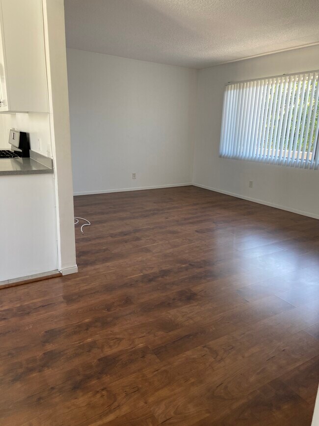 Foto del edificio - 21014 Reynolds Dr