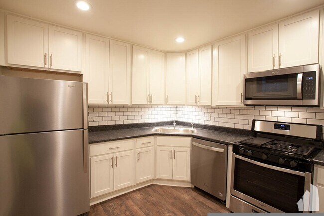 Foto del edificio - 4506 N Sheridan Rd