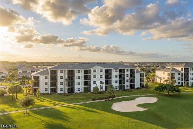 Foto del edificio - 5479 Double Eagle Cir
