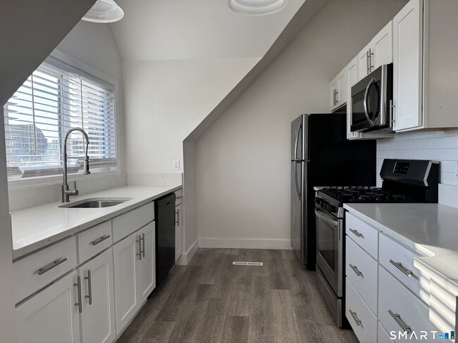 Building Photo - 87 Montoya Dr