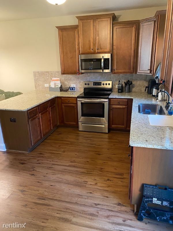 Building Photo - 4 br, 3 bath House - 1057 Hartwell Road