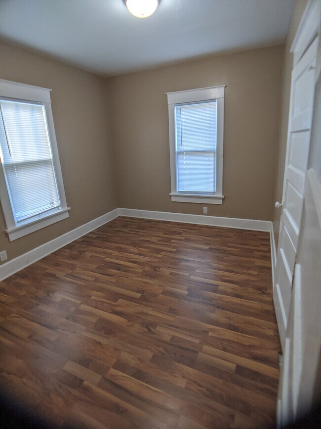 Building Photo - 1903 W Jackson St