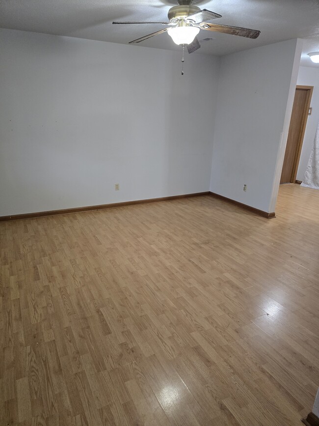 Building Photo - 519 Green St