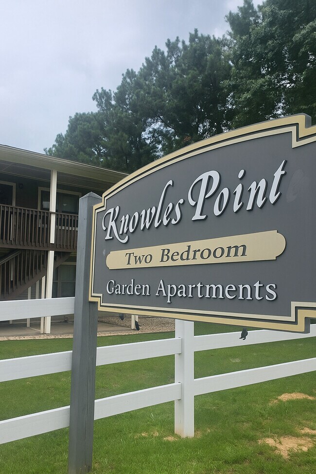 Foto del edificio - Knowles Pointe Apartments
