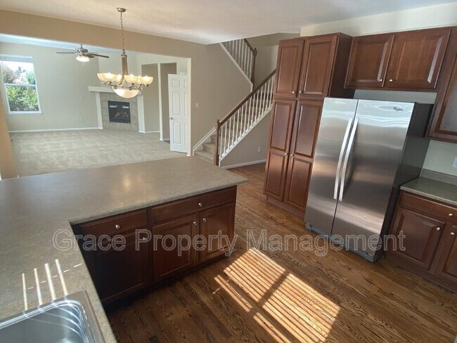 Building Photo - 10255 Ventura St