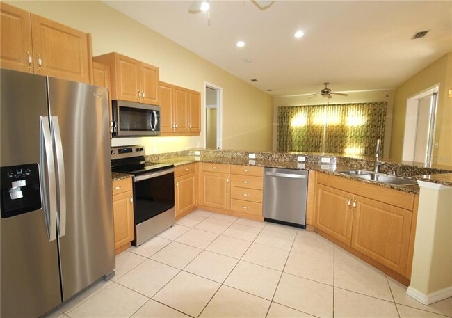 Building Photo - 5615 Eastwind Dr
