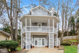 Building Photo - 215 Candleberry Cir