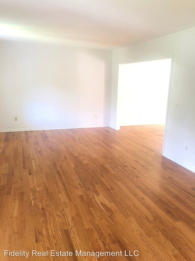Building Photo - 4 br, 2.5 bath House - 76 Timber Ridge Road