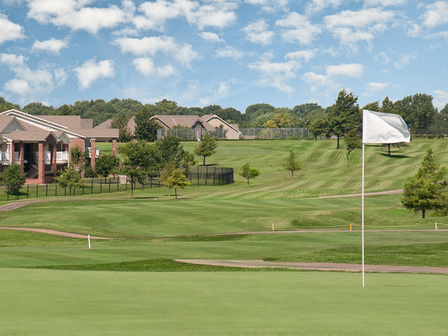 Foto del edificio - The Fairways at Derby