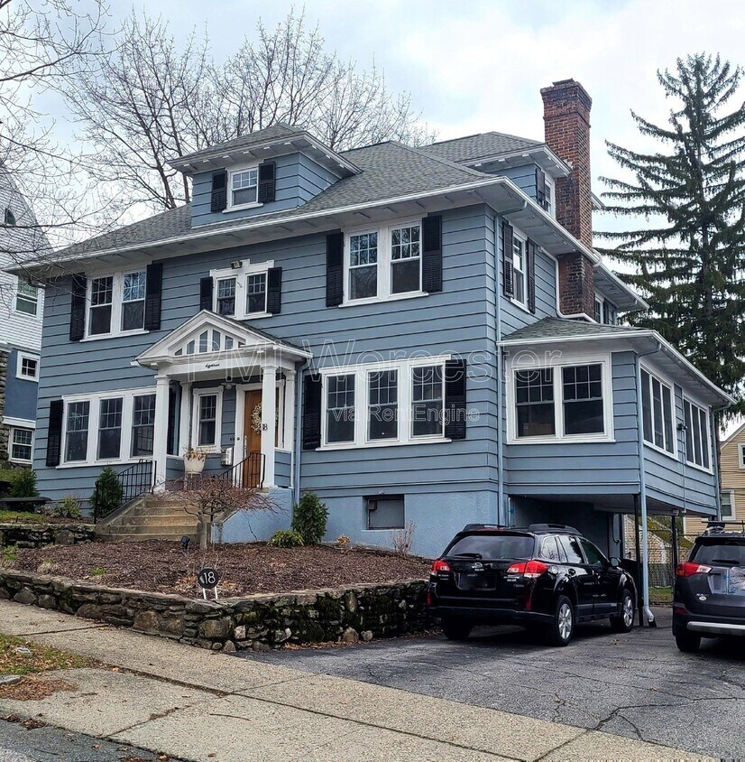 Foto principal - 18 Waconah Rd