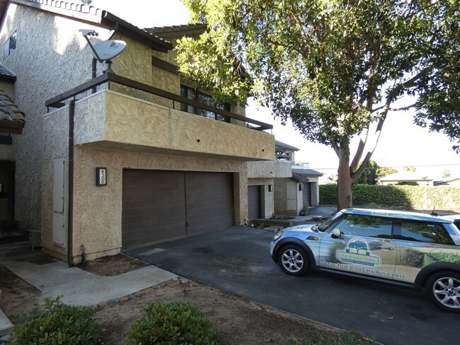 Foto del edificio - Spacious Northpoint Townhome near Righetti...