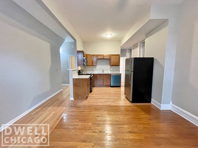 Building Photo - 1154 W 17th St