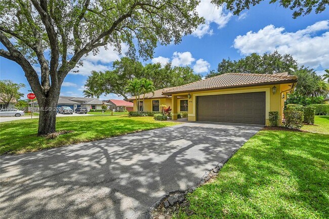 Foto del edificio - 4745 NW 99th Ln