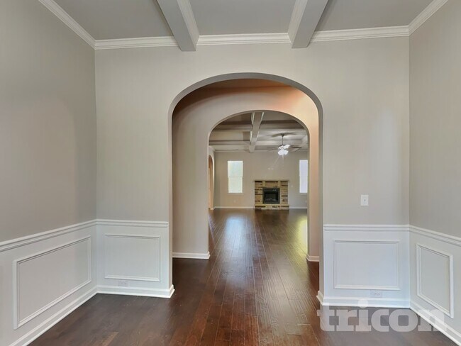 Building Photo - 68 Shenandoah Dr