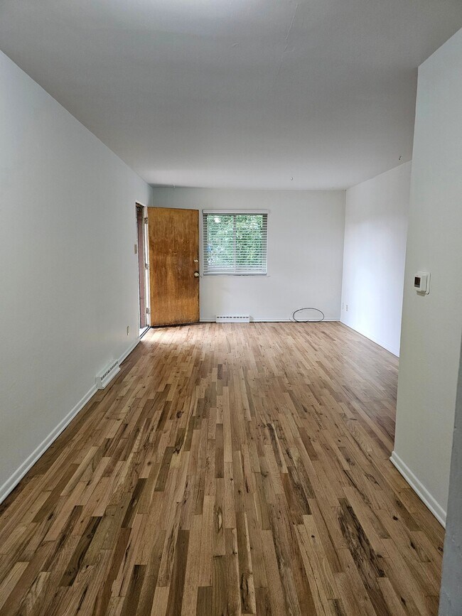 Foto del edificio - 795-797 Kilmer St