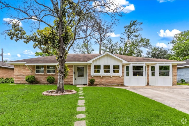 Building Photo - 5751 Firenza Dr