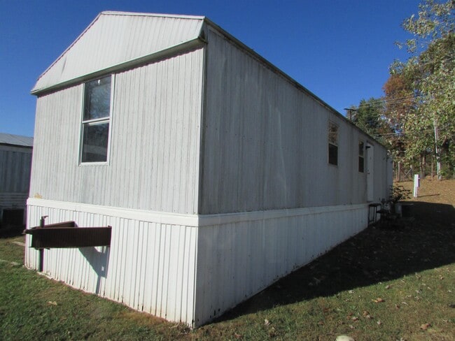 Building Photo - 9541 Hausmond Way