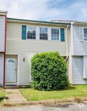 Building Photo - 1102 Netherland Ct