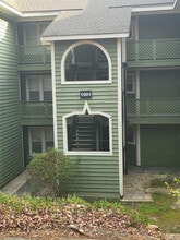 Building Photo - 1001 Brookhollow Dr