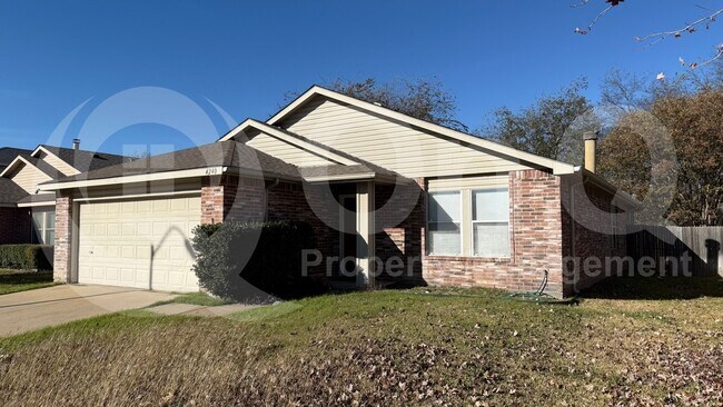 Foto del edificio - 4240 Hunters Creek Dr