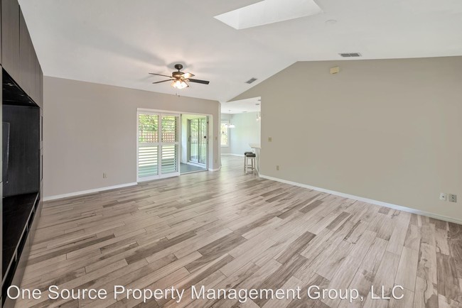 Building Photo - 3 br, 2 bath House - 2370 River Reach Dr