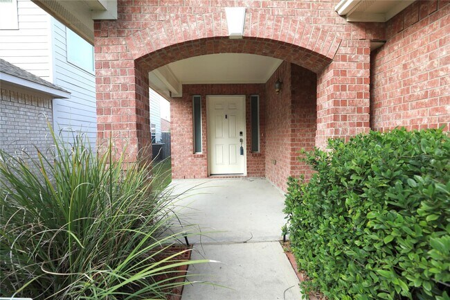 Building Photo - 19114 Yellow Thrush Dr